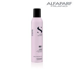 Alfaparf Semi Di Lino Style&Care ORIGINAL stipras fiksācijas matu laka, 300ml Alfaparf Semi Di Lino Style&Care ORIGINAL stipras fiksācijas matu laka, 300ml